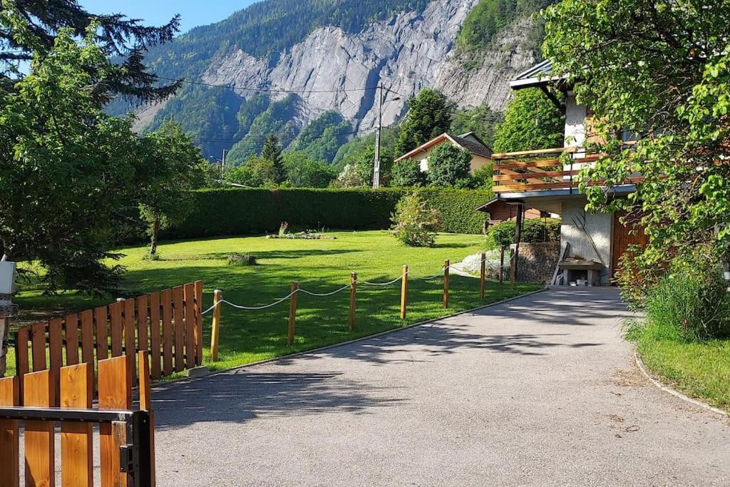 Chalet Les Aubarettes Villa Le Bourg-d'Oisans Exterior photo